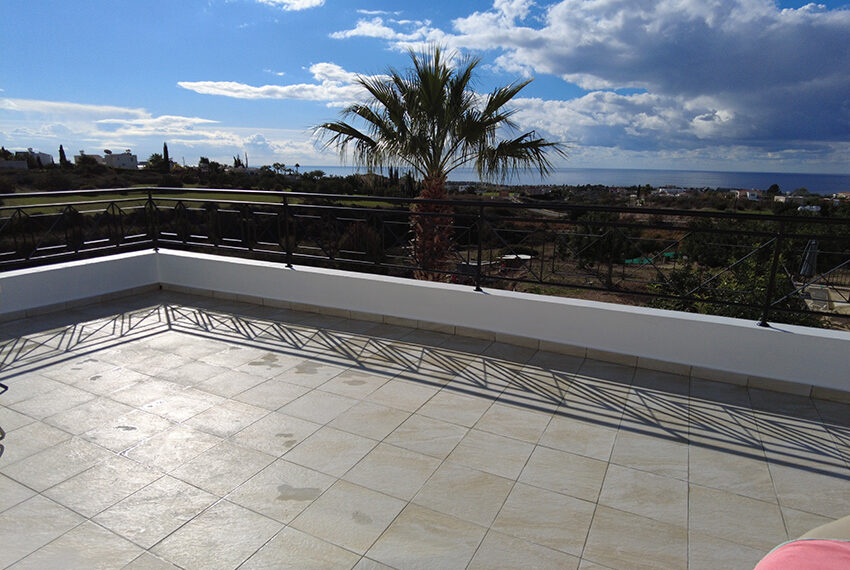 Spacious villa with private pool and basement Peyia