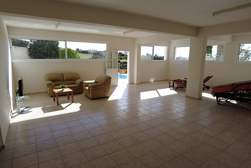 Spacious villa with private pool and basement Peyia