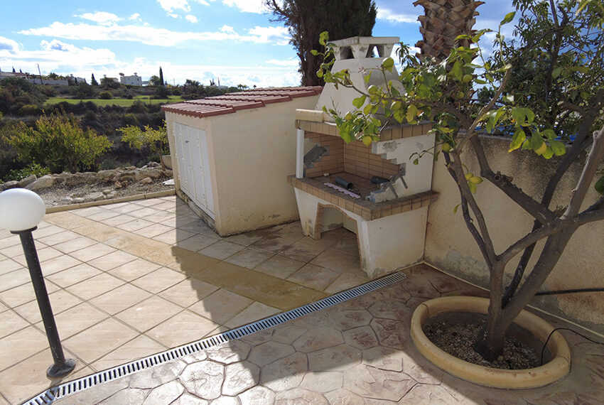 Spacious villa with private pool and basement Peyia