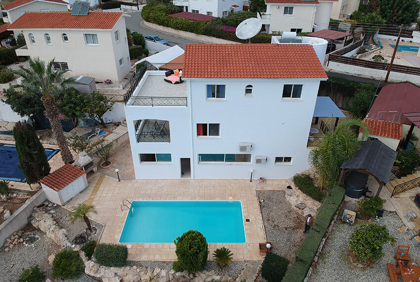 Spacious villa with private pool and basement Peyia