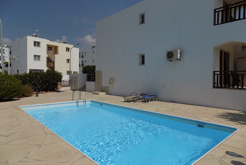 2 bedroom townhouse for rent in Peyia, Cyprus