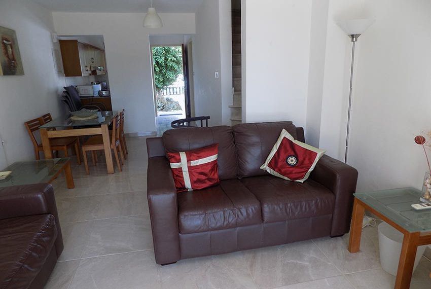 2 bedroom townhouse for rent in Peyia, Cyprus