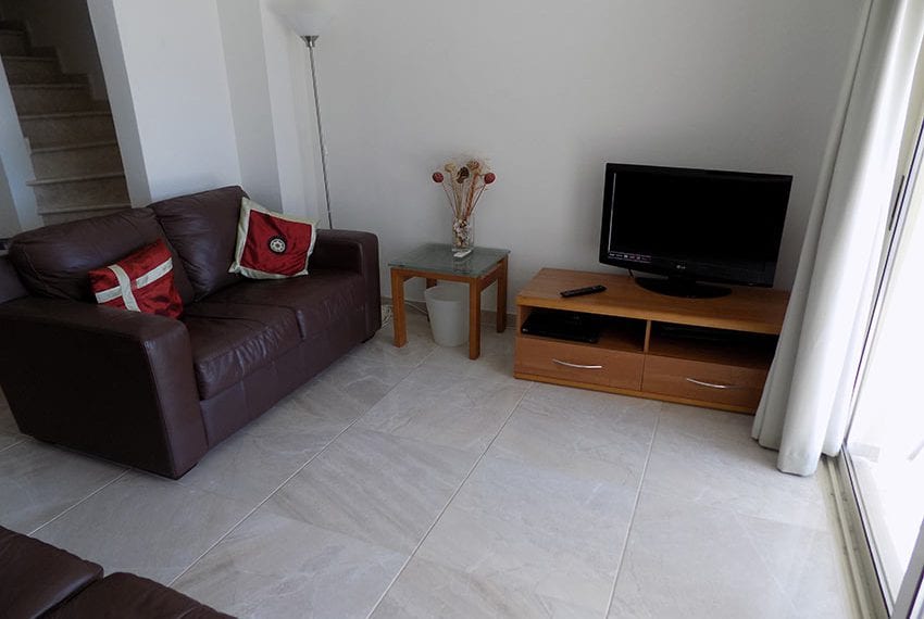 2 bedroom townhouse for rent in Peyia, Cyprus