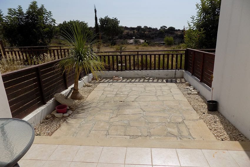 2 bedroom townhouse for rent in Peyia, Cyprus