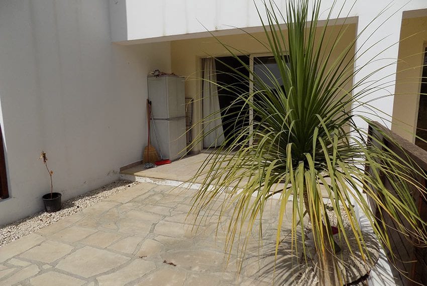 2 bedroom townhouse for rent in Peyia, Cyprus