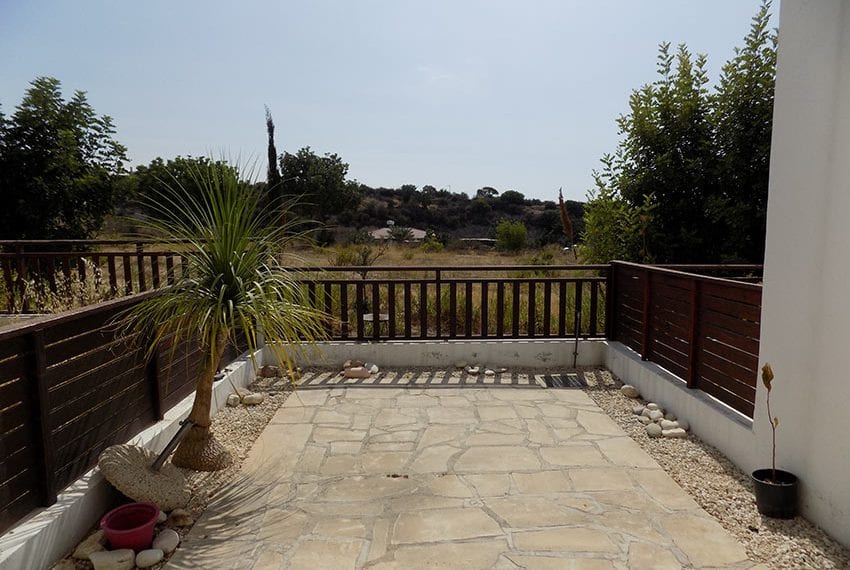 2 bedroom townhouse for rent in Peyia, Cyprus