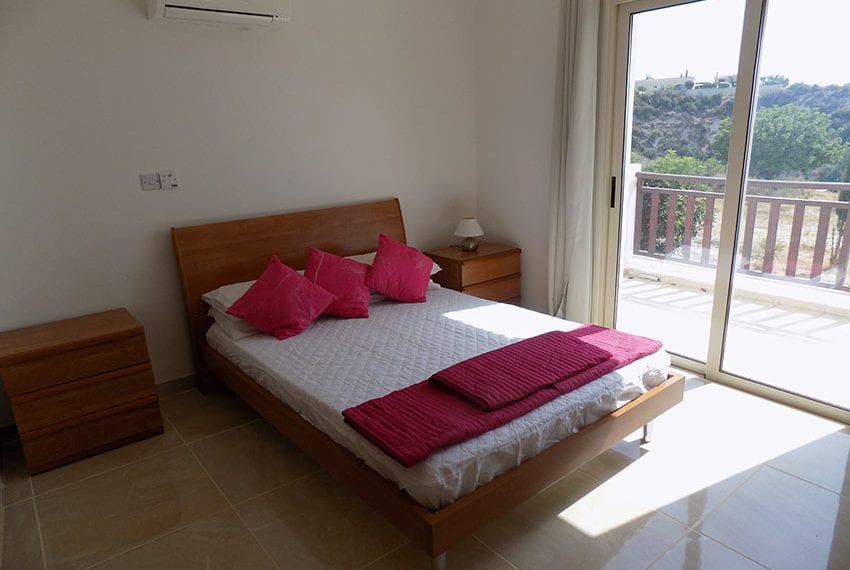 2 bedroom townhouse for rent in Peyia, Cyprus