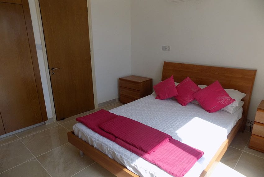 2 bedroom townhouse for rent in Peyia, Cyprus