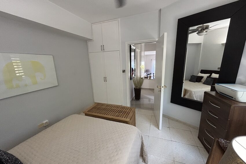 For sale 2 bed garden apartment Paphos_8