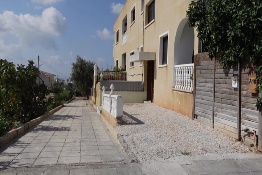 unfurnished 5 bed house for rent emba_1