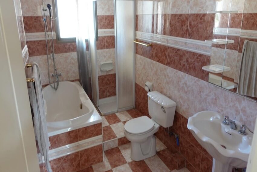 unfurnished 5 bed house for rent emba_7