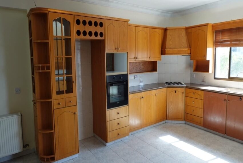 unfurnished 5 bed house for rent emba_12