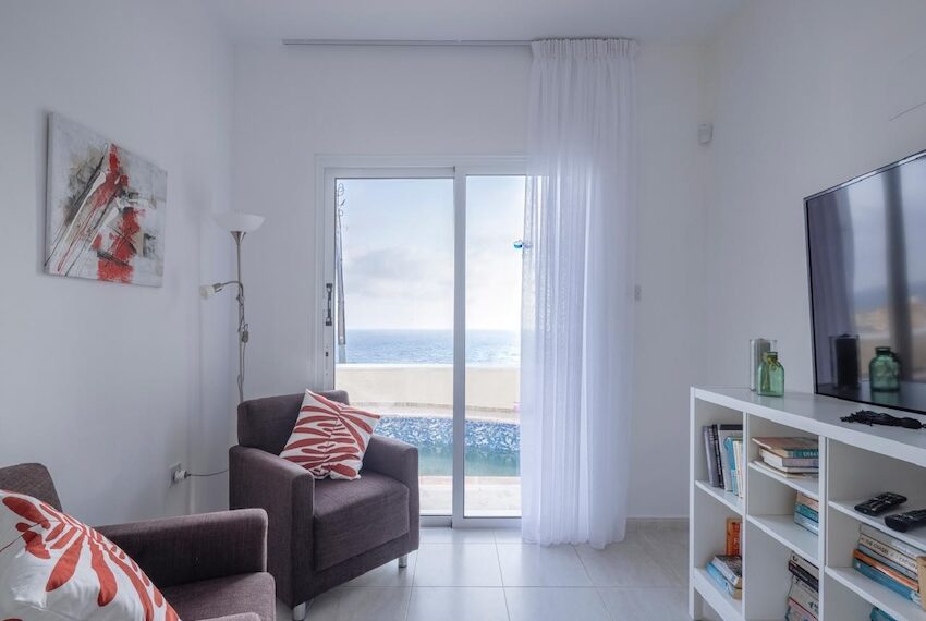 Villa for rent sea caves_15