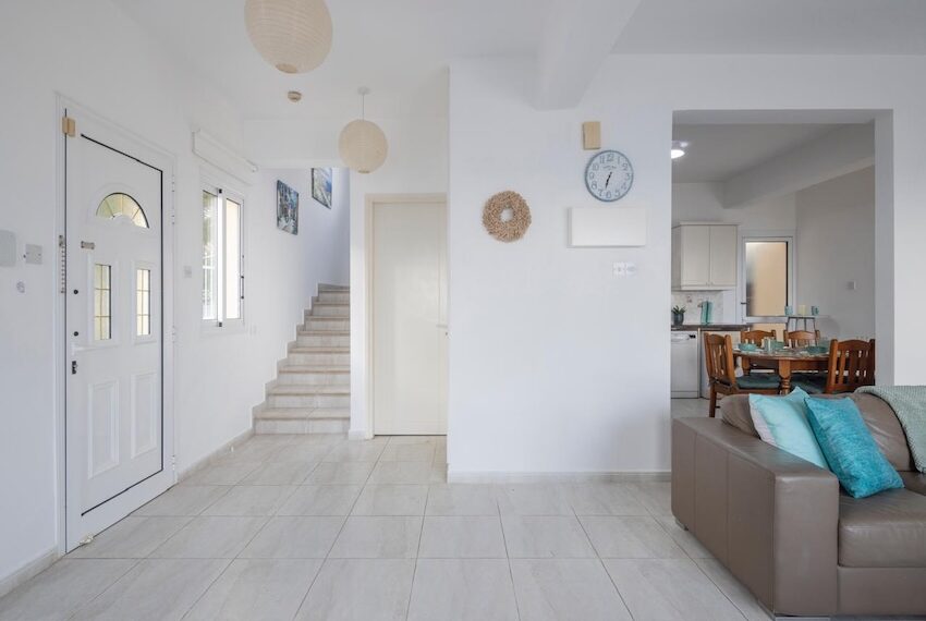 Villa for rent sea caves_16