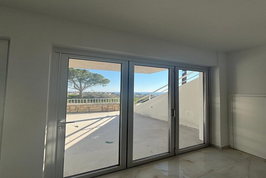 Sea Caves Paphos apartment for rent_5