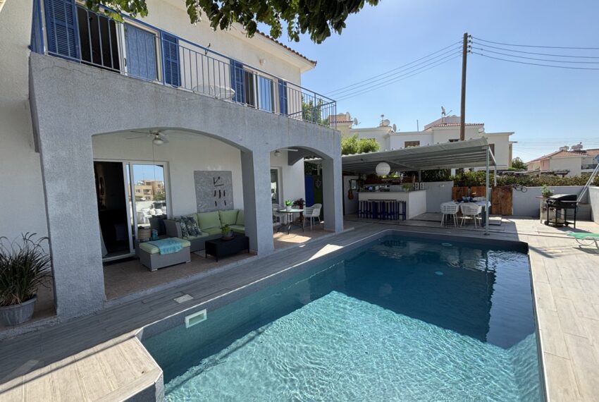 for sale 3 bed hpuse with pool paphos_38