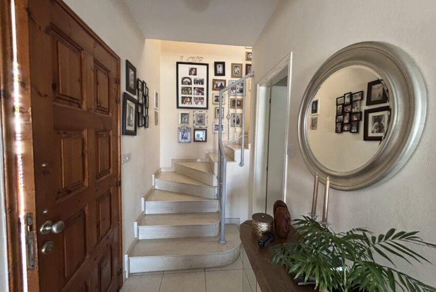 for sale 3 bed hpuse with pool paphos_56