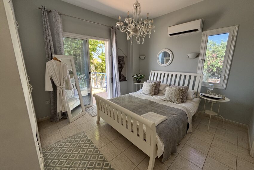 for sale 3 bed hpuse with pool paphos_60