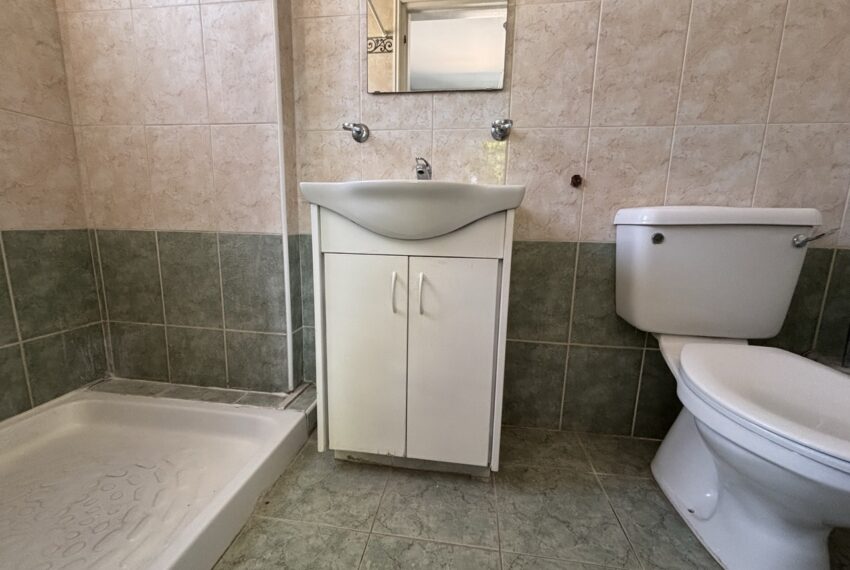 for sale 3 bed hpuse with pool paphos_63