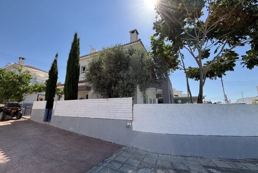 for sale 3 bed hpuse with pool paphos_70