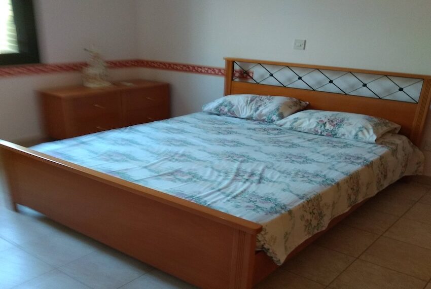 3 bed house for rent in Stroumpi_10