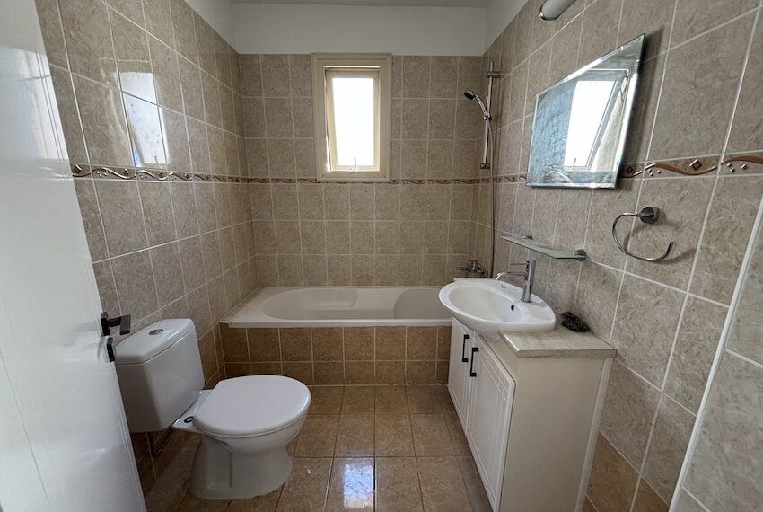 Royal Secrest Paphos 2 bed flat for sale_8