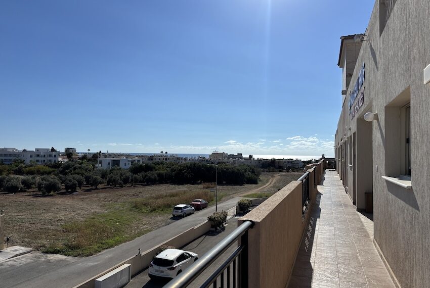 Royal Secrest Paphos 2 bed flat for sale_13