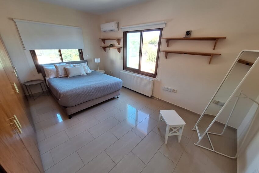 For rent 5 bed villa with pool Tremithousa_4