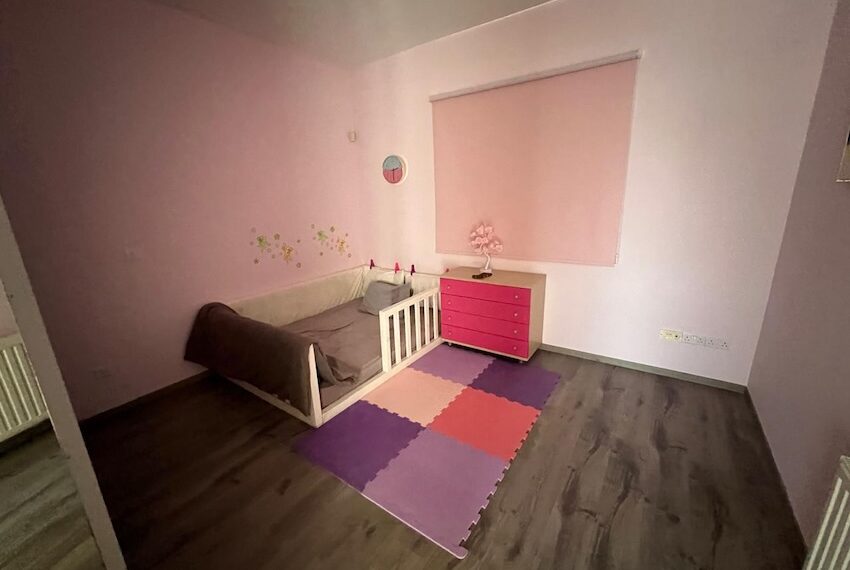 Villa for sale on large plot Paphos_19