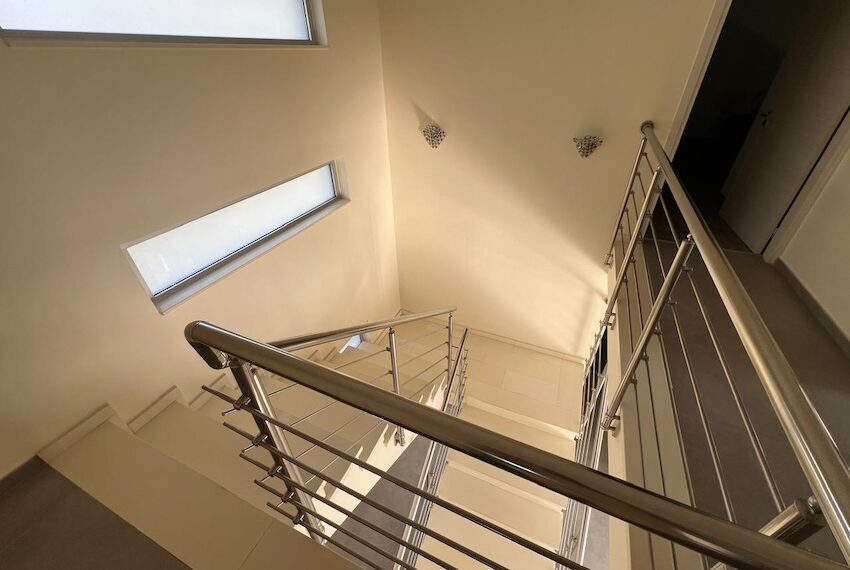 Villa for sale on large plot Paphos_25